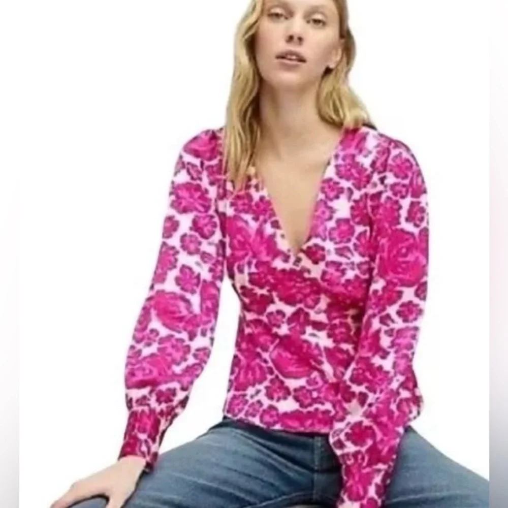 J Crew Deep V Neck Button Front Blouse Sz 2 - Picture 2 of 9